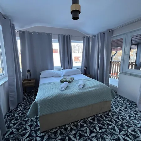 Sarnia 6a Aparthotel 3*