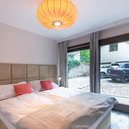 Hotel apartamentowy Sarnia 6a 3*